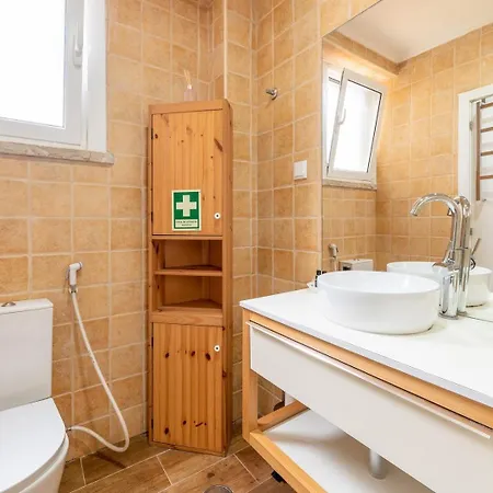 Guestready - Happy In Santa Cruz * Lisboa